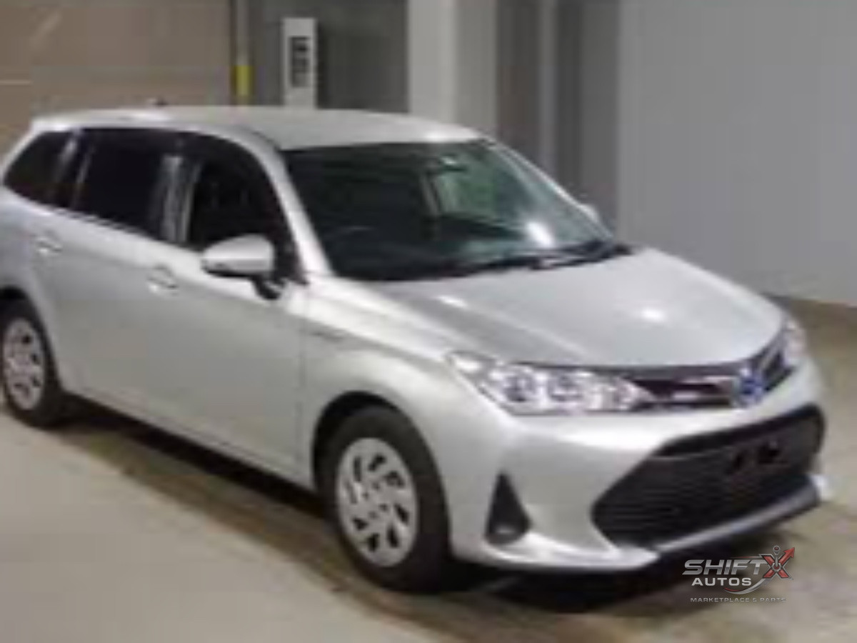 Toyota Corolla Fielder Hybrid 2020