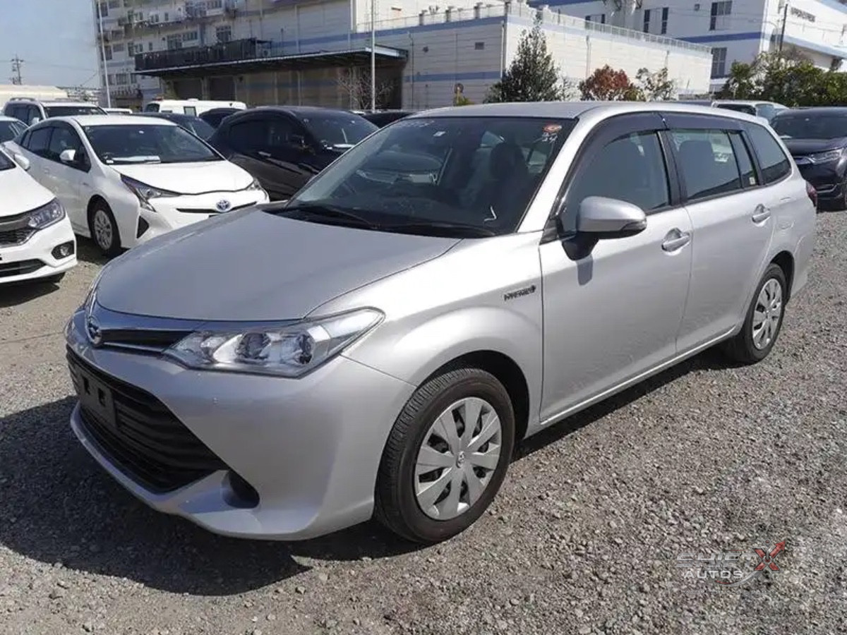 Toyota Corolla Fielder Hybrid 2021