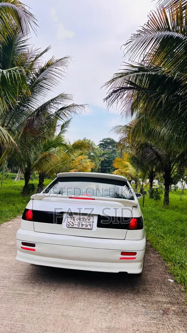 Toyota Premio Corona 2000