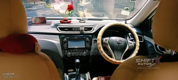 Nissan Xtrail Hybrid 2015