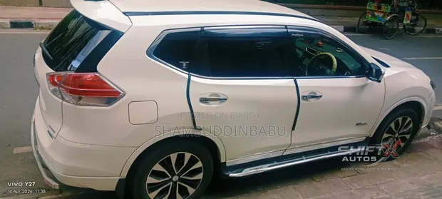 Nissan Xtrail Hybrid 2015