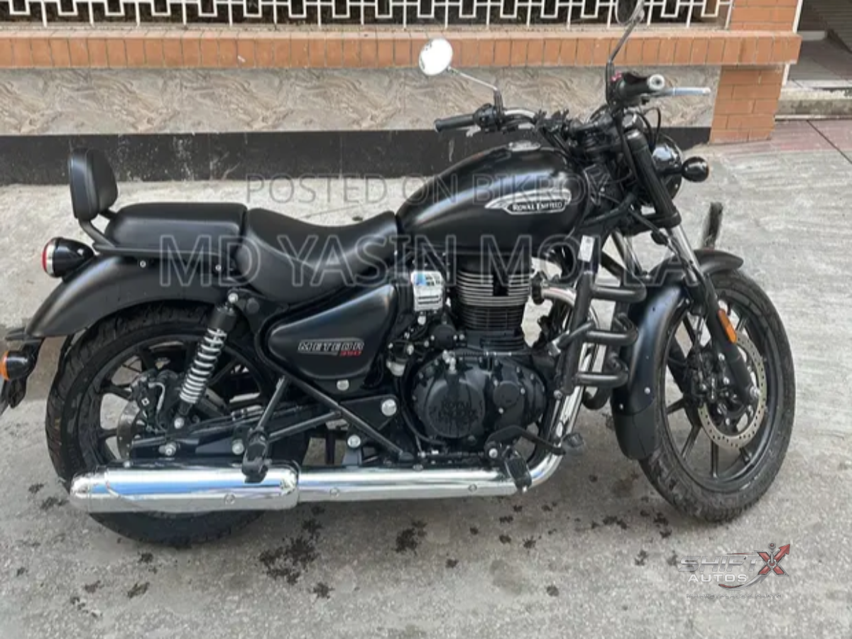 Royal Enfield Meteor 350 2025 Black