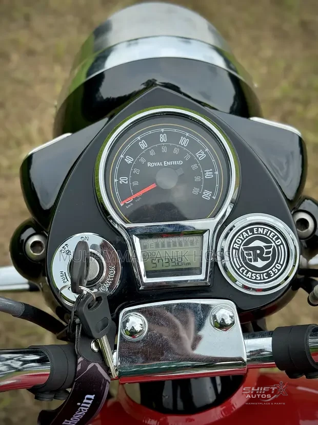 Royal Enfield Classic 350 2025 Red