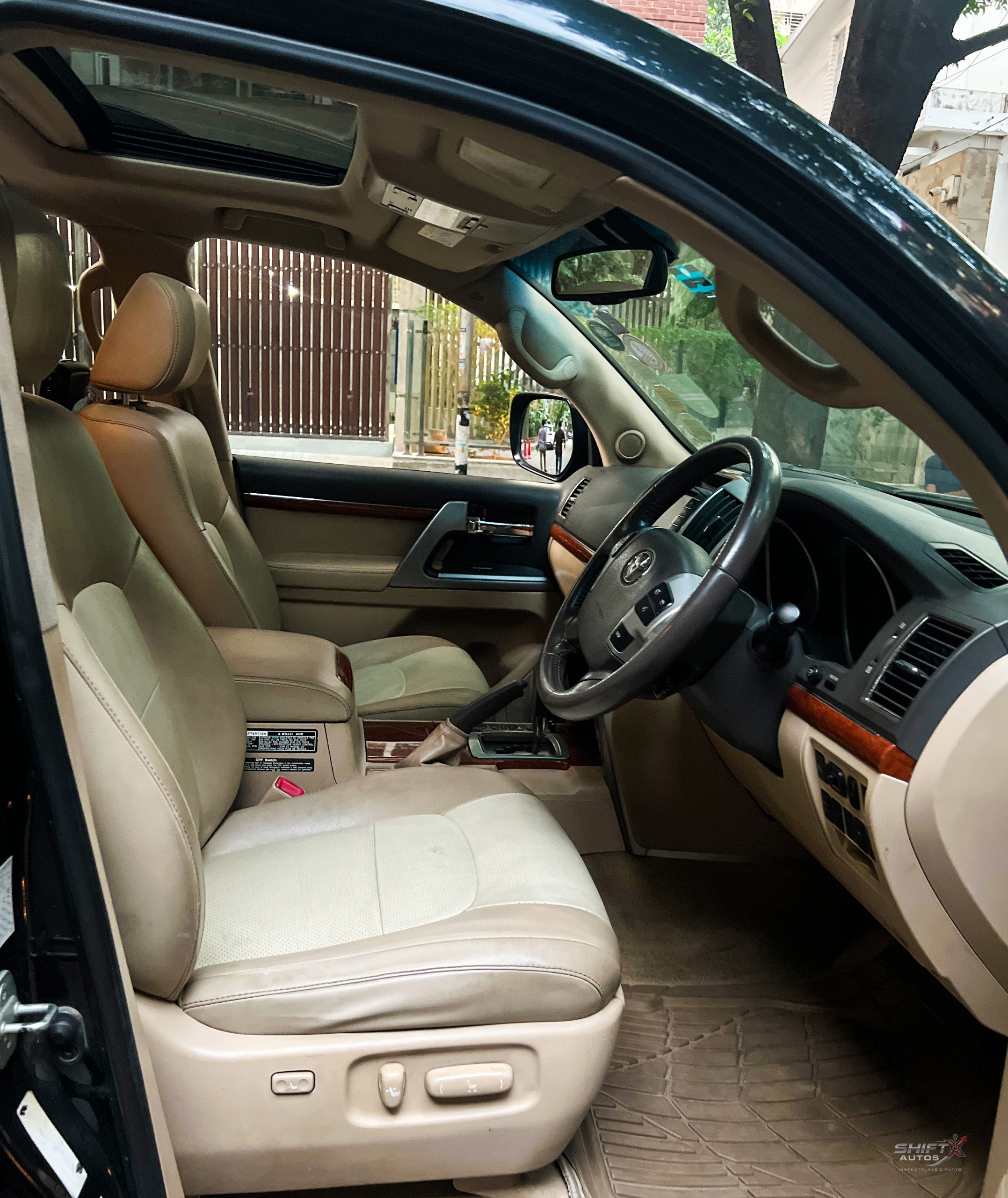 Toyota Land Cruiser V8 Vx Pkg 2014