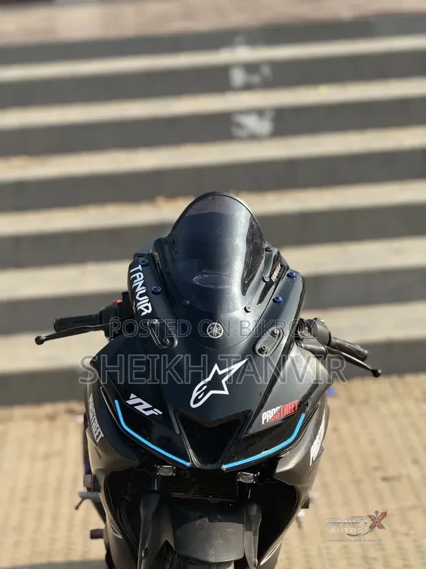 Yamaha R15 V3 2020 Black