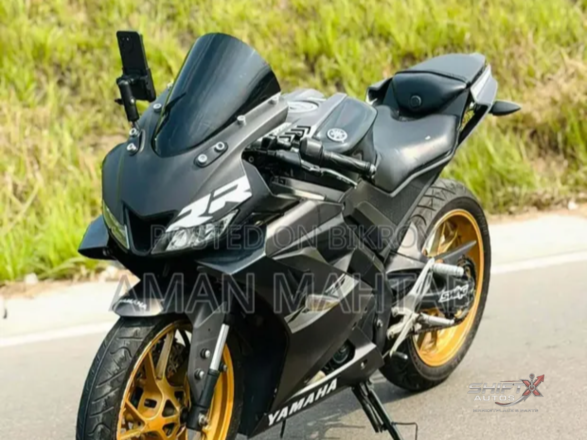 Yamaha R15 2018 Black