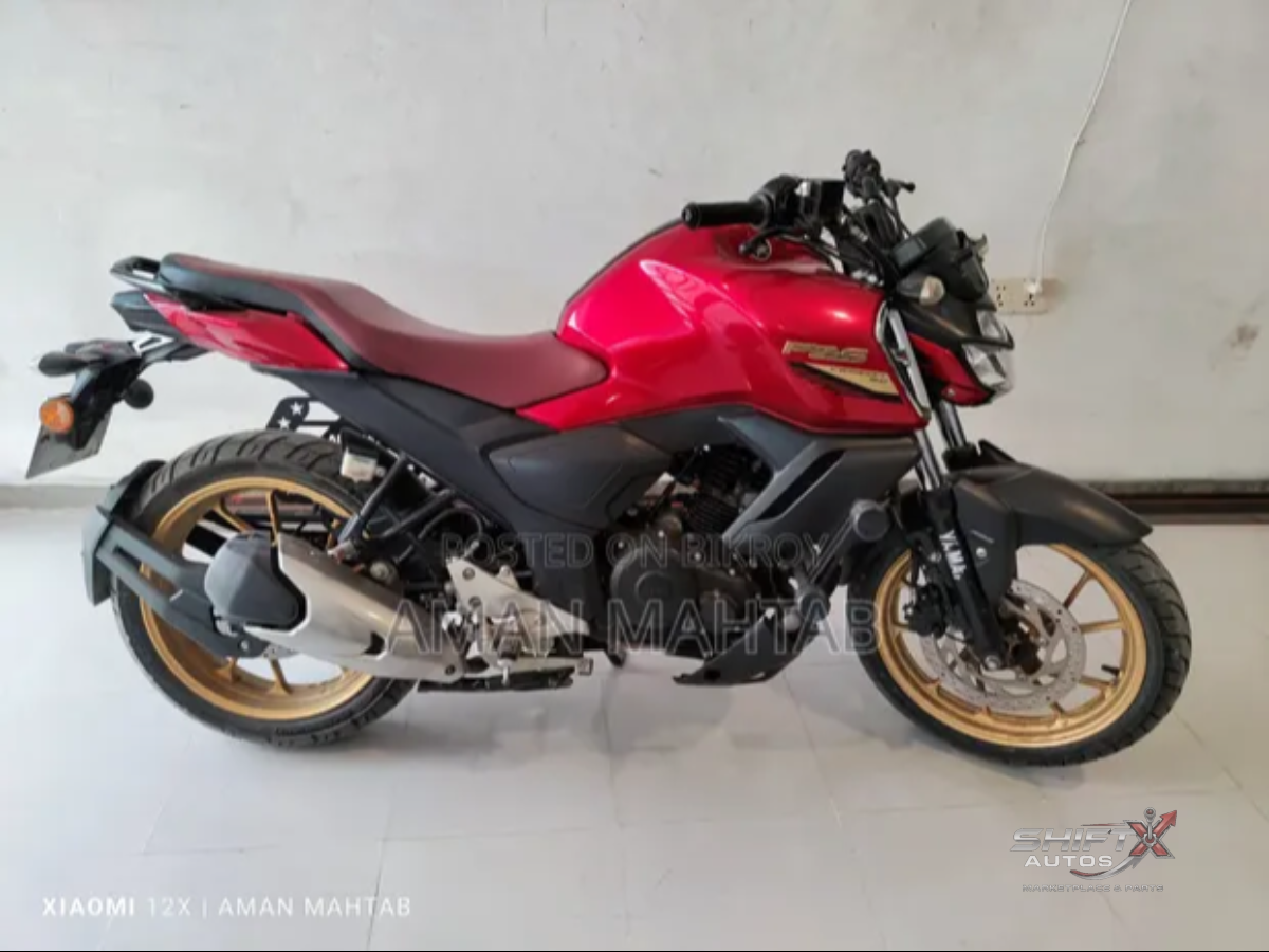 Yamaha FZS 2024 Red