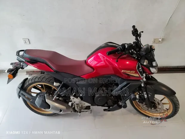 Yamaha FZS 2024 Red