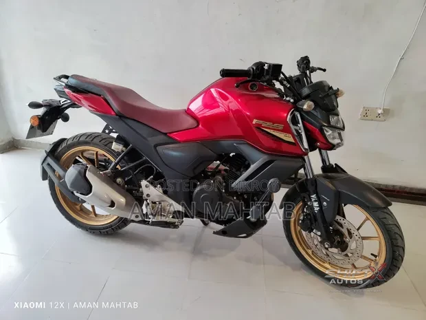 Yamaha FZS 2024 Red