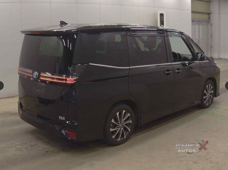 Toyota Voxy S-Z Pkg 2023 Hyb