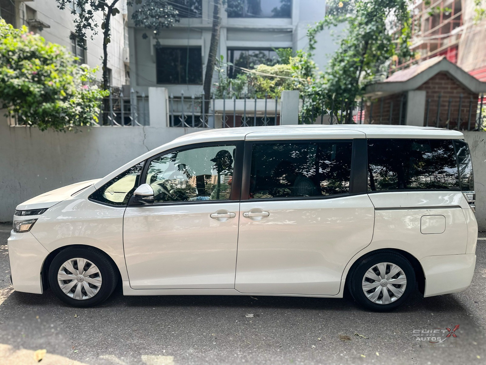 Toyota Voxy X Pkg 2020 Non Hyb (8 Seat)