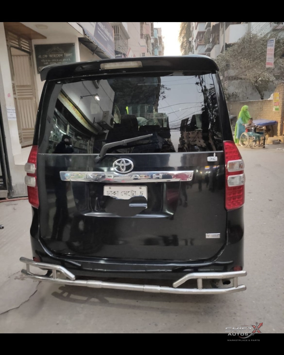 Toyota X Noah 2010
