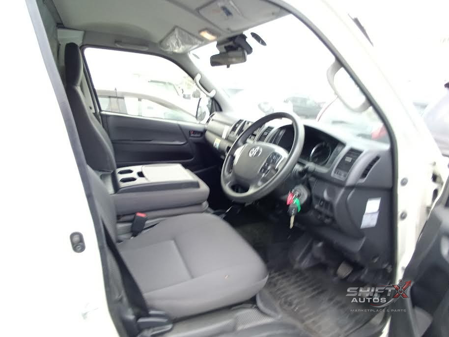 Toyota Hiace Ambulance Dx Pkg 2020