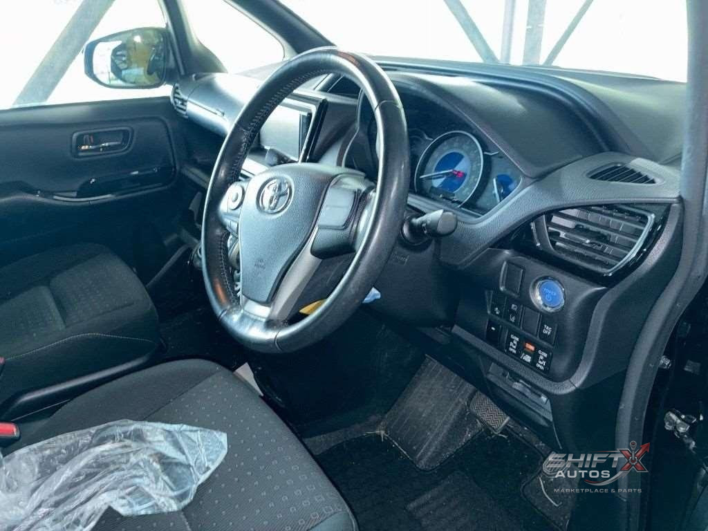 Toyota Noah G Pkg 2021 Hyb