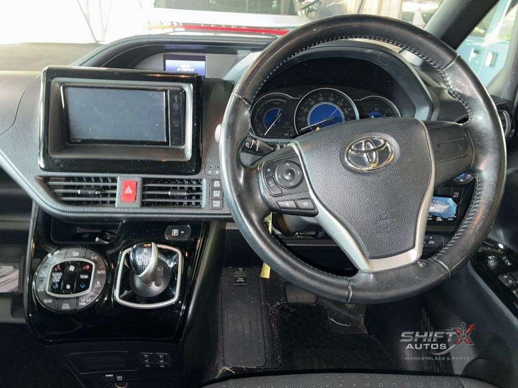 Toyota Noah G Pkg 2021 Hyb