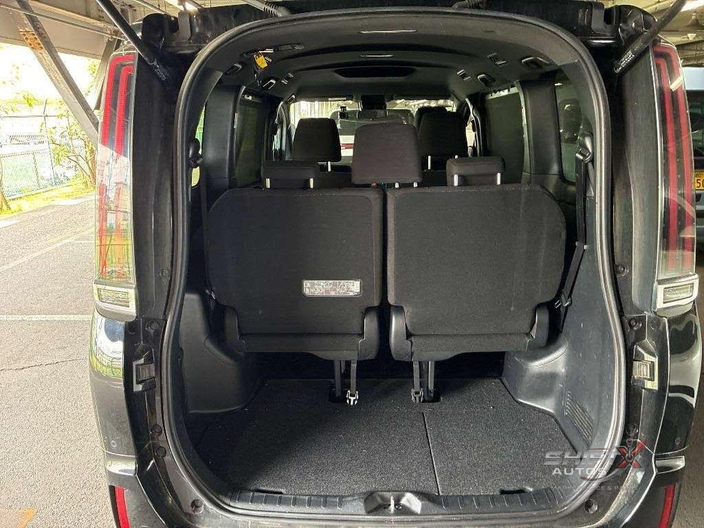 Toyota Noah G Pkg 2021 Hyb