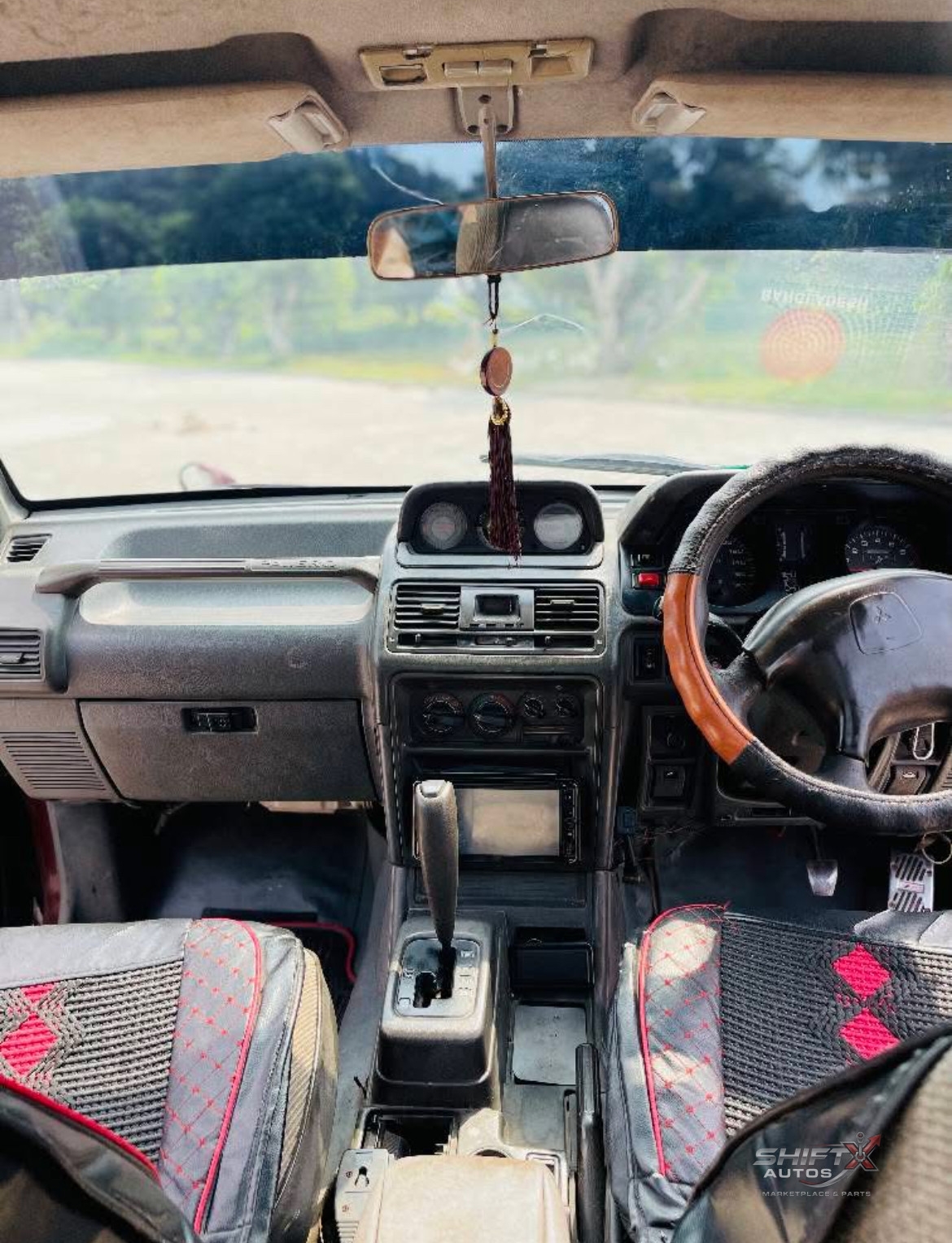 Mitsubishi Pajero V6