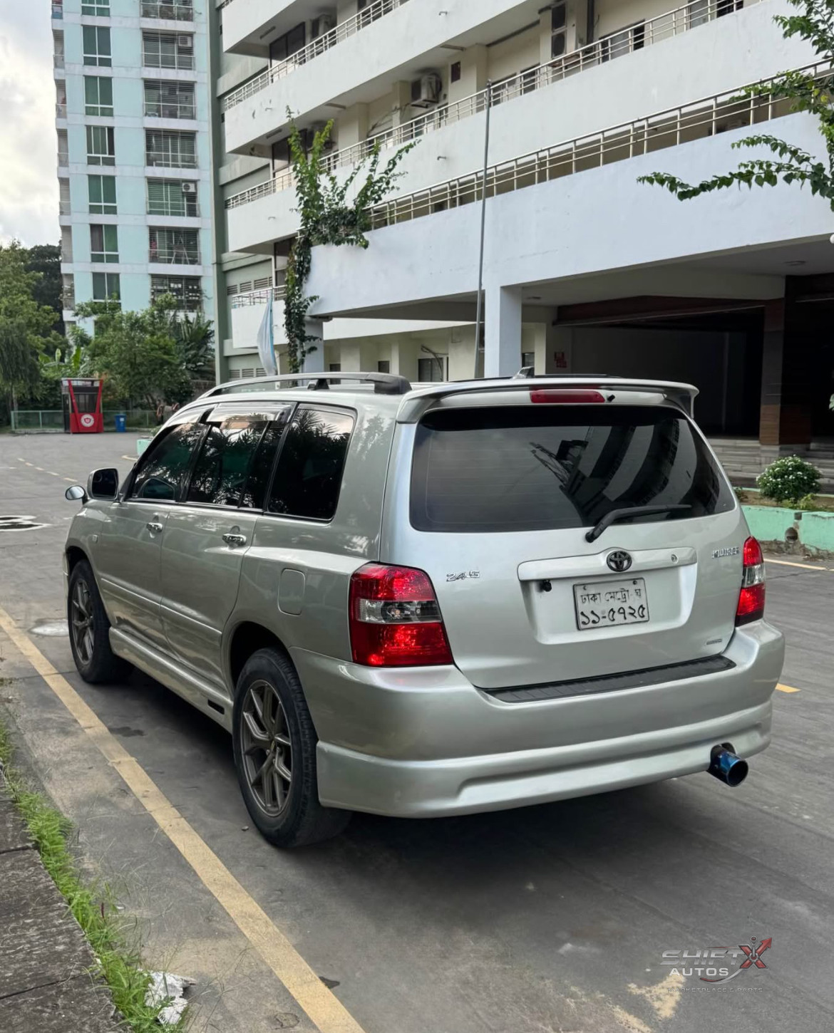 Toyota Kluger G 2001