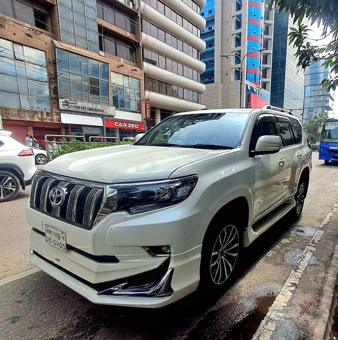 Toyota Land Cruiser Prado 2012