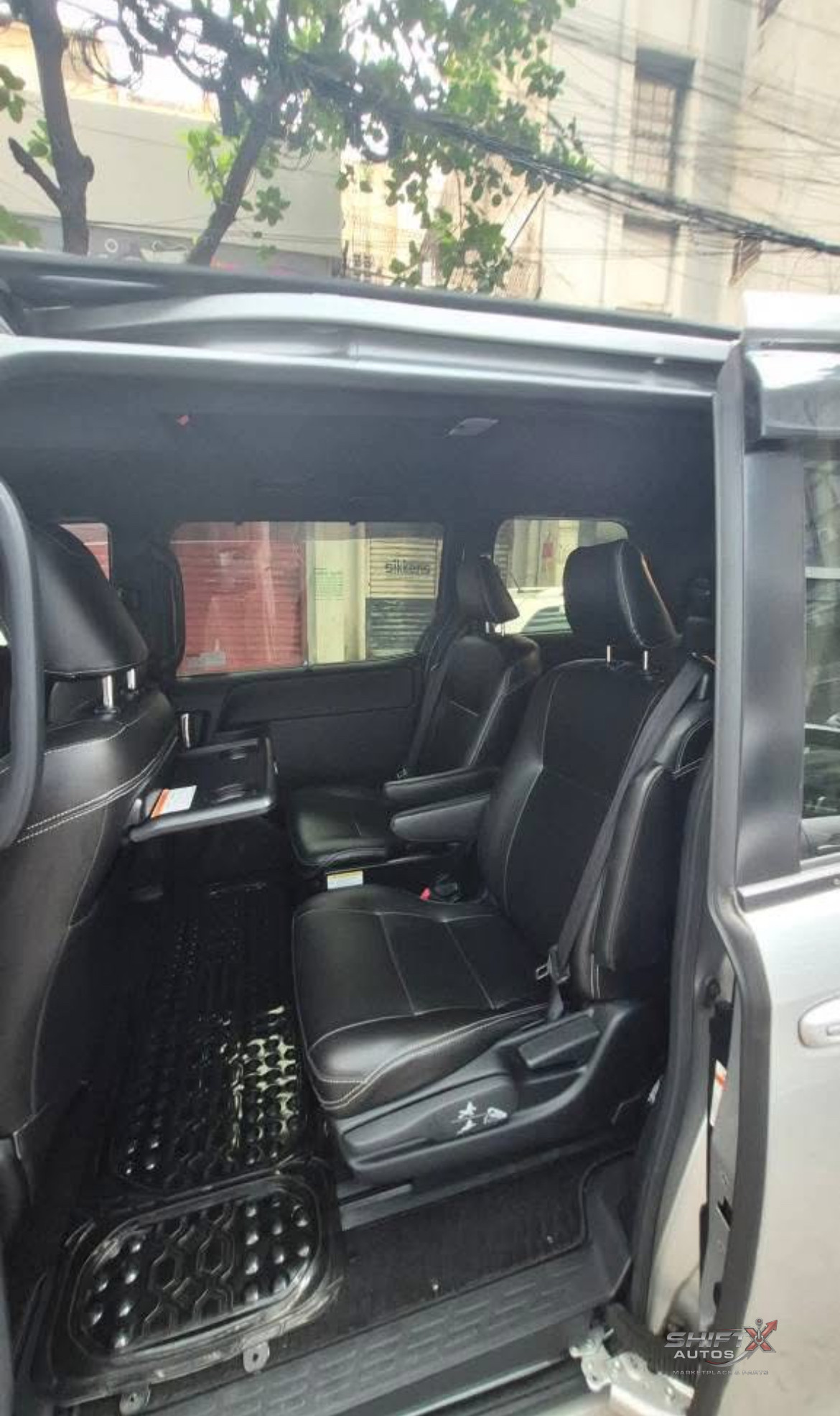 Toyota Noah Hybrid G Pkg 2019