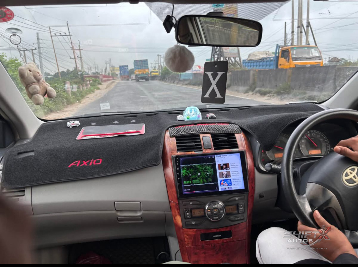 Toyota Axio 2012