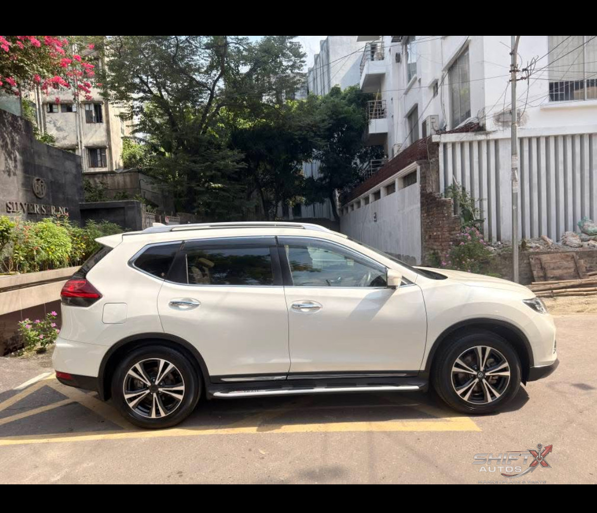 Nissan Xtrail 2023 (7 seater)