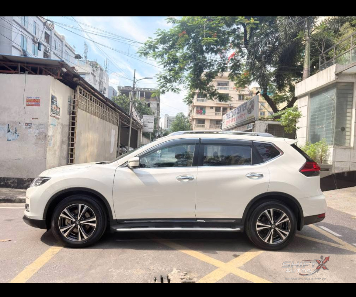 Nissan Xtrail 2023 (7 seater)