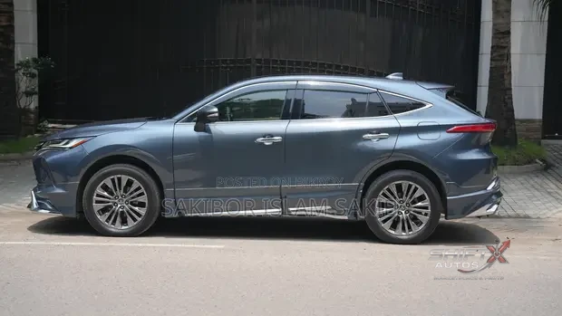 Toyota Harrier Hybrid Z 2020 Blue