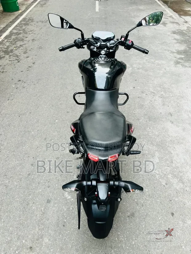 Bajaj pulsar N 160 2024 Black