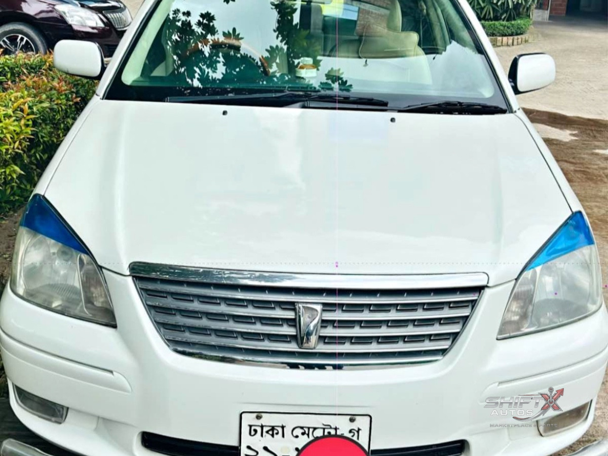 Toyota F Premio 2004