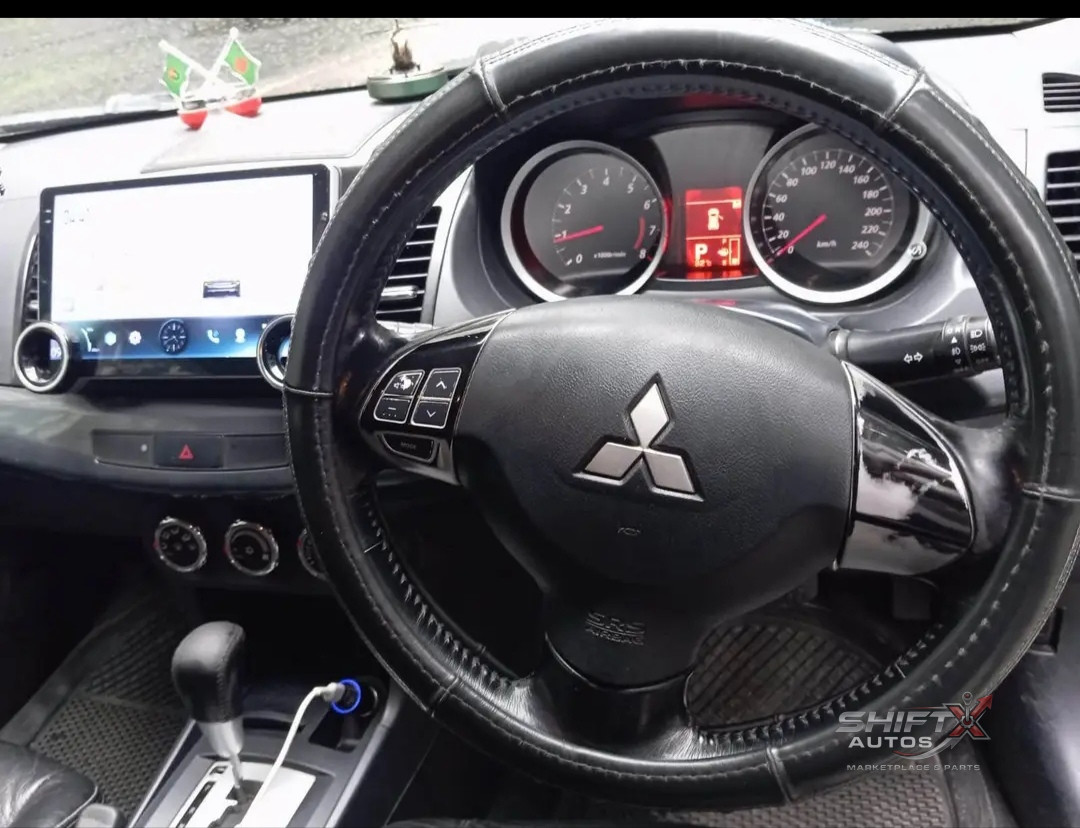 Mitusbishi Lancer EX 2010