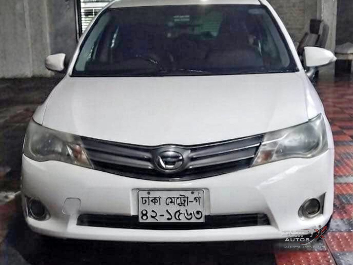 Toyota Axio 2013