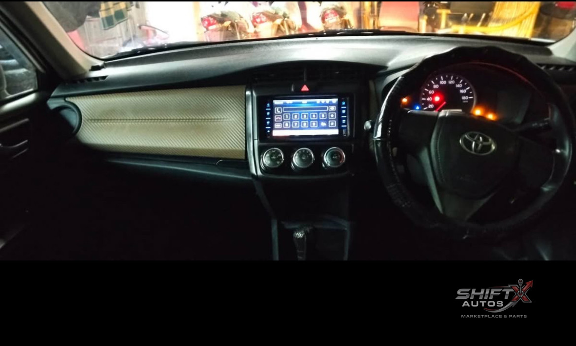 Toyota Axio 2013