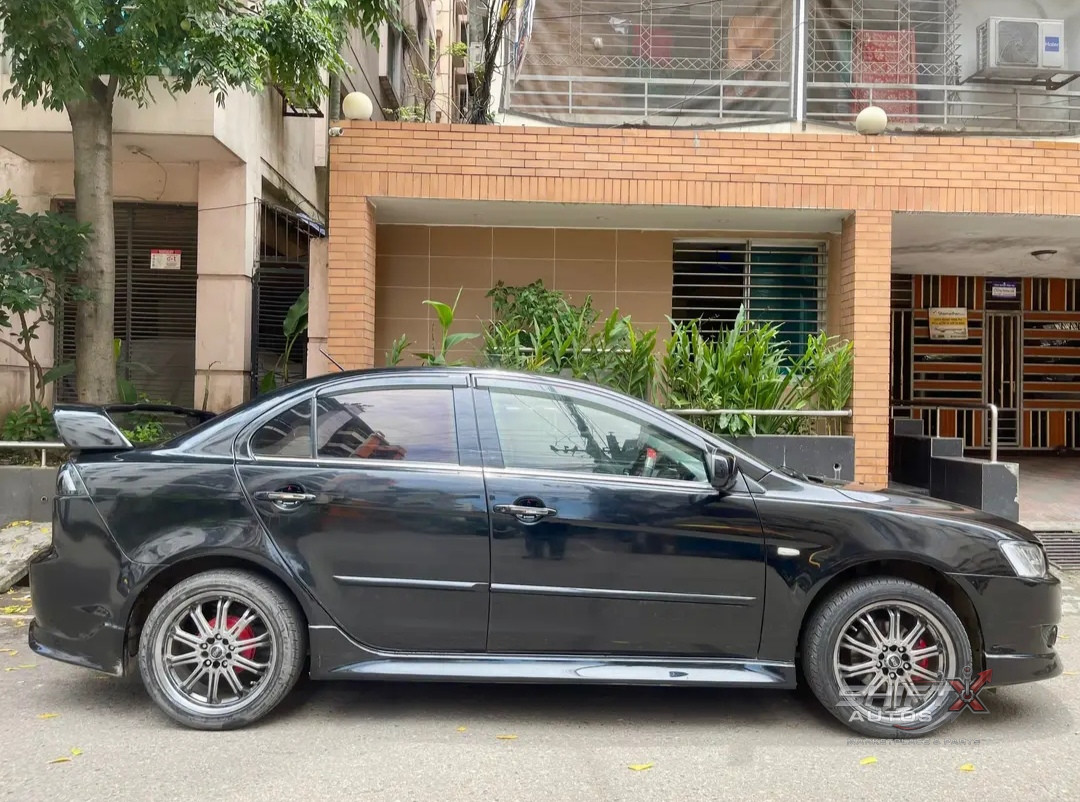 Mitusbishi  Lancer EX GLS
