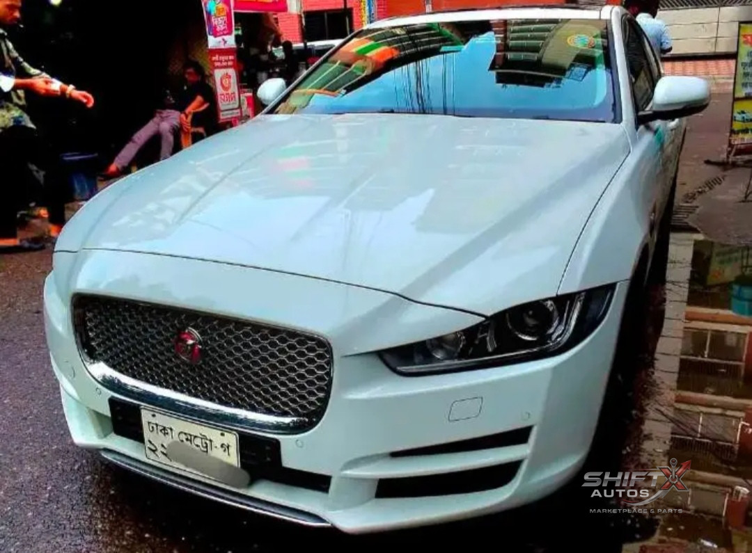 JAGUAR XE 2016