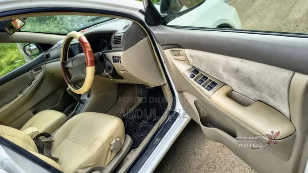 Toyota  corolla 2006 White