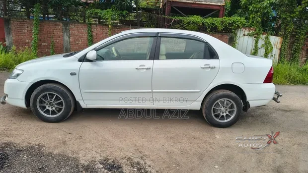 Toyota  corolla 2006 White