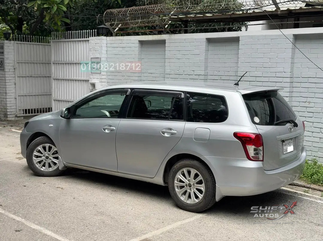 Toyota Axio fielder 2010