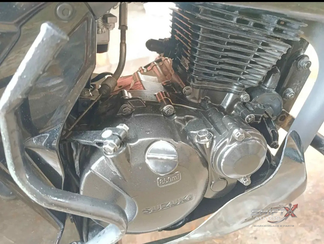 Suzuki Gixxer  carb 2025 model