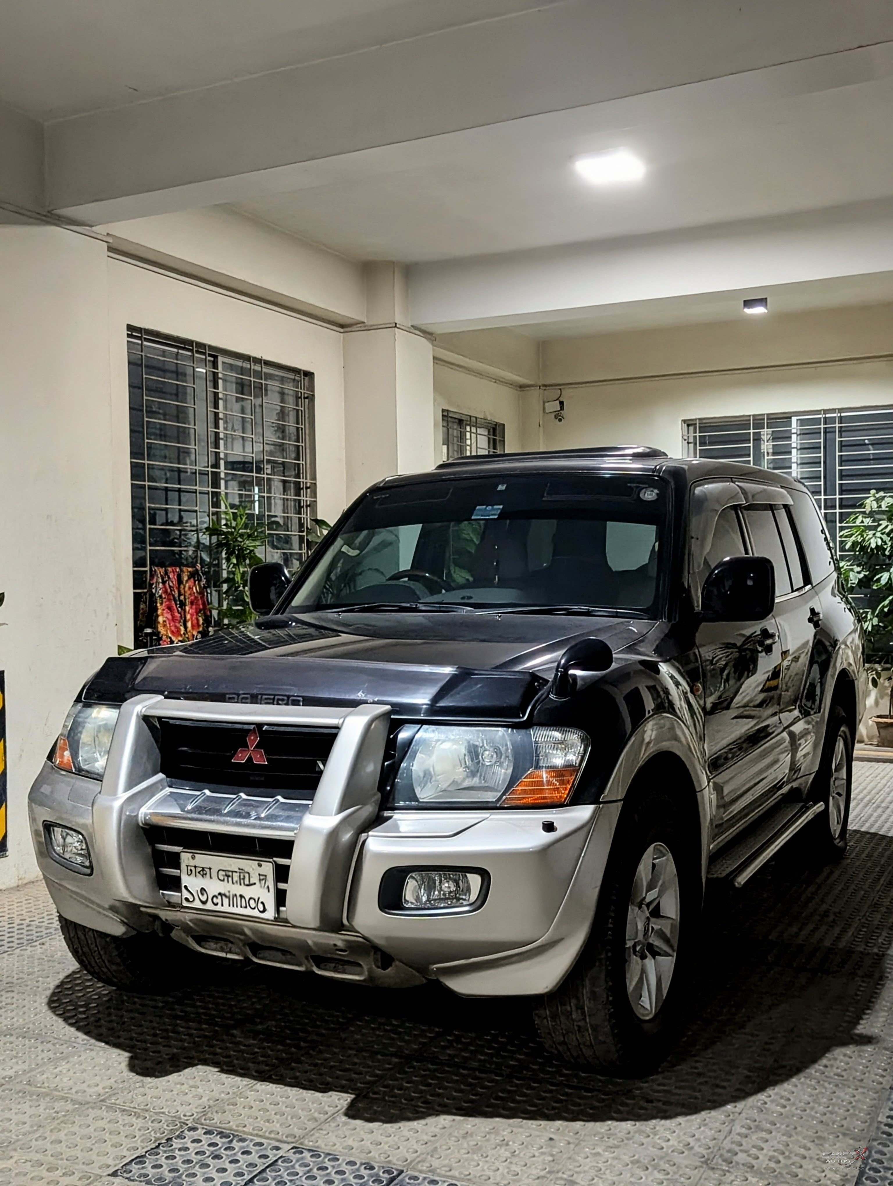 Mitsubishi Pajero V73