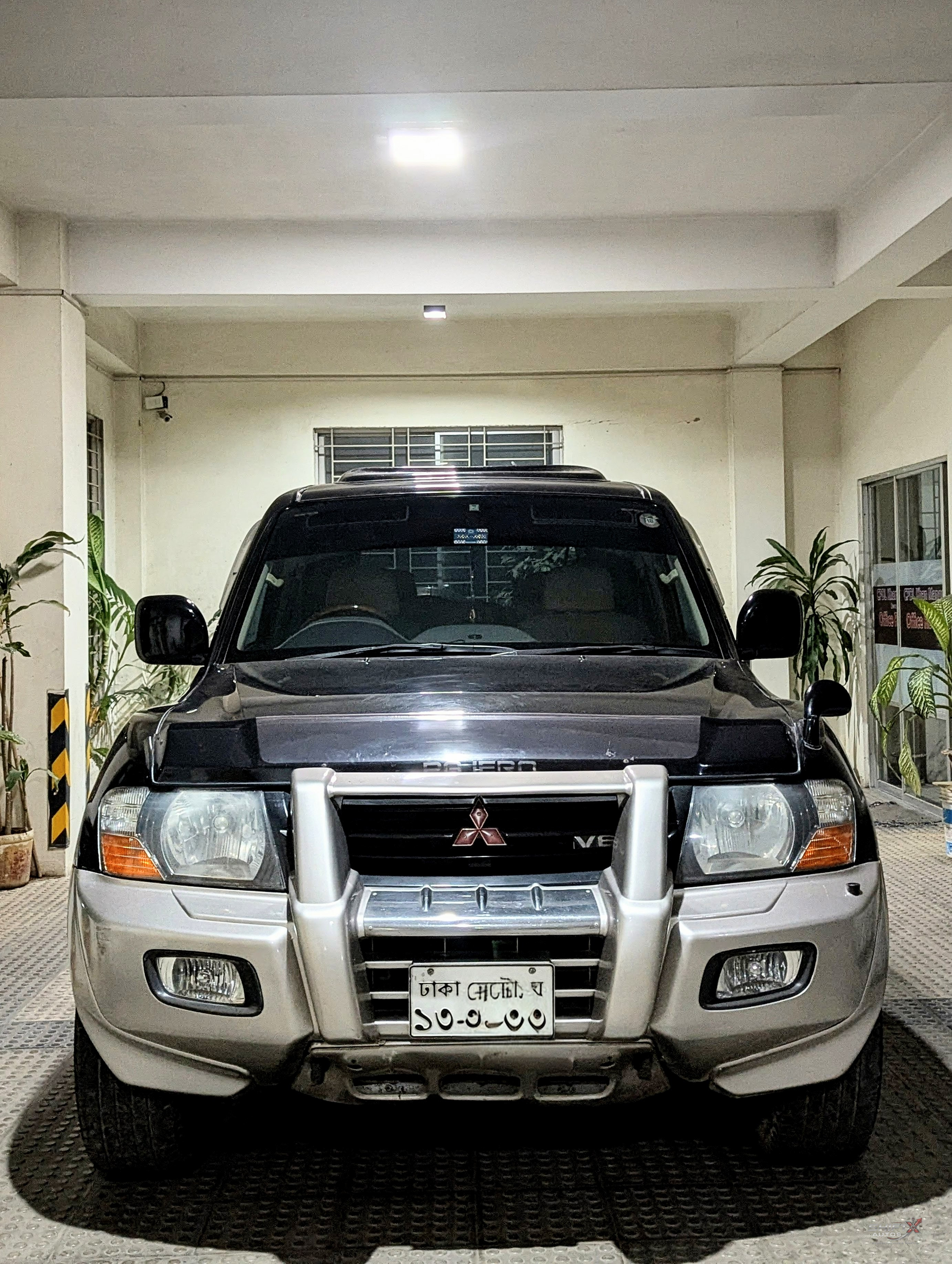 Mitsubishi Pajero V73