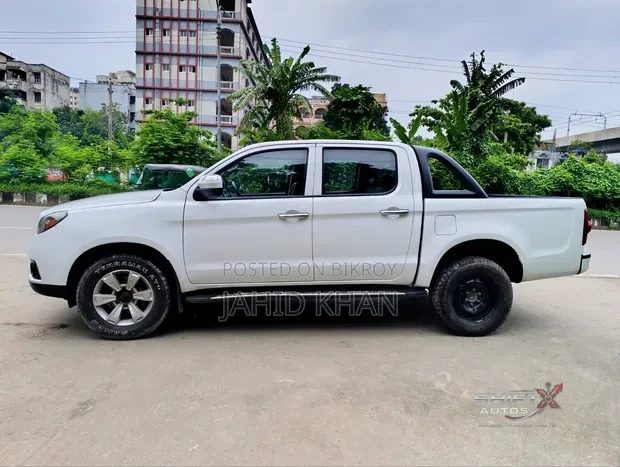 JAC T6 2020 white