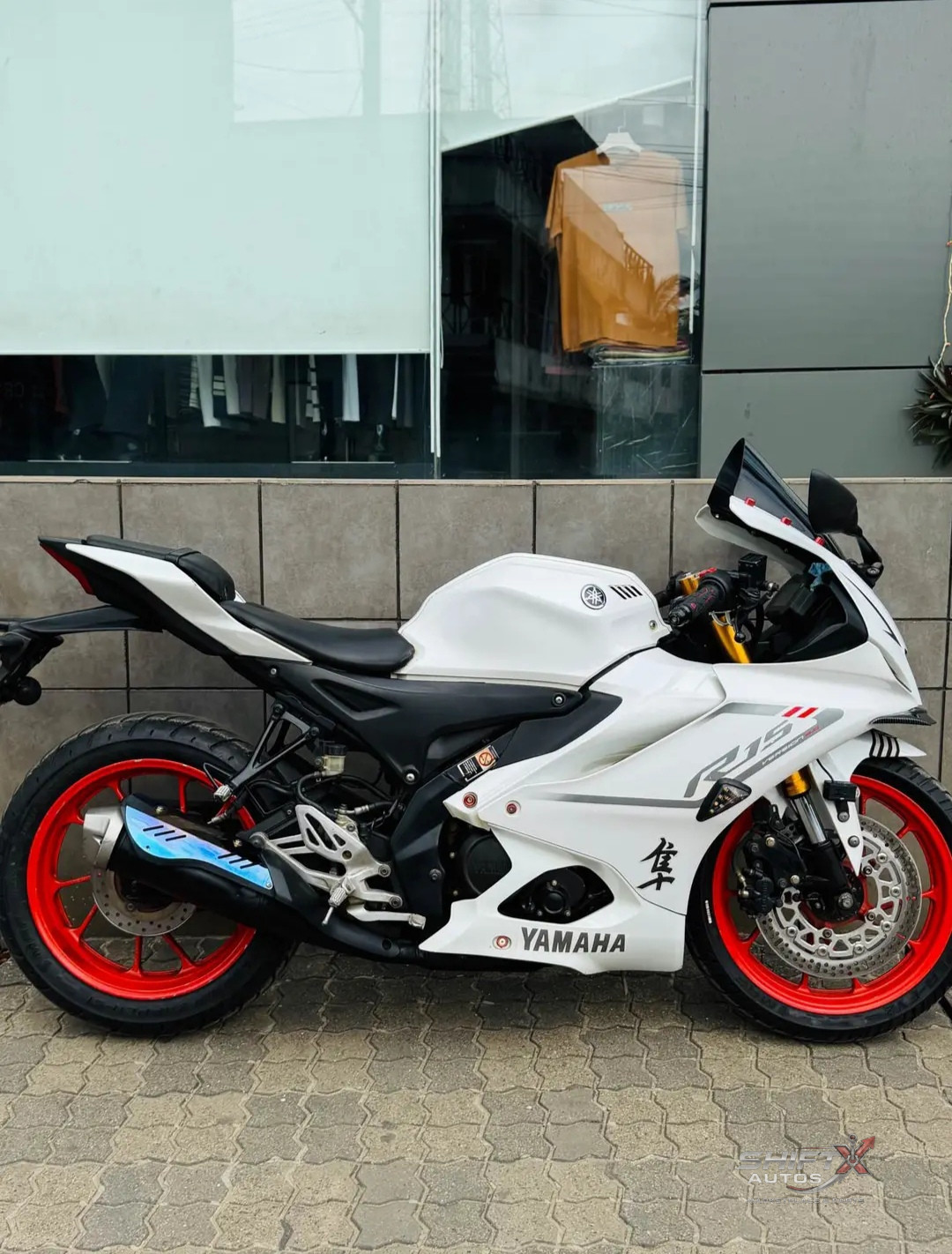 Yhamaha R15 V4