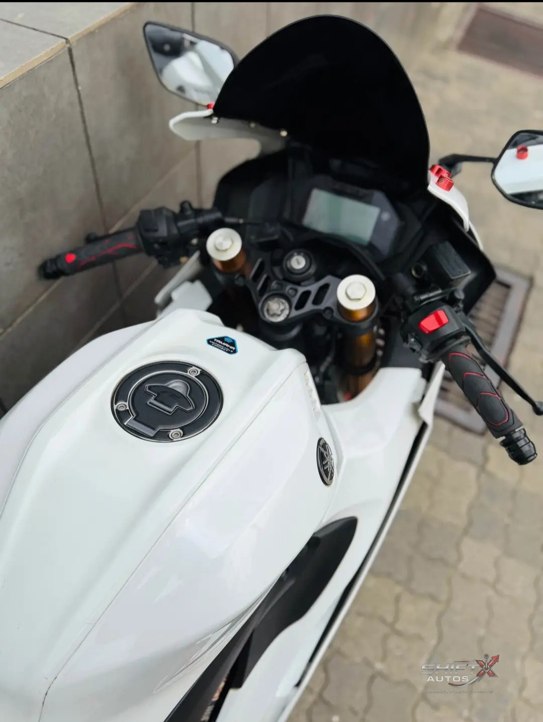 Yhamaha R15 V4