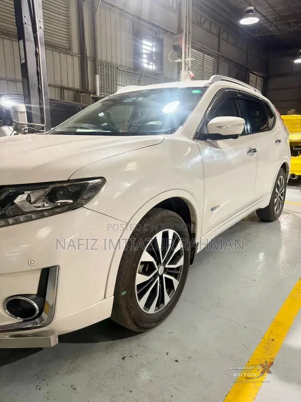 Nissan  X-Trail 2016 pearl