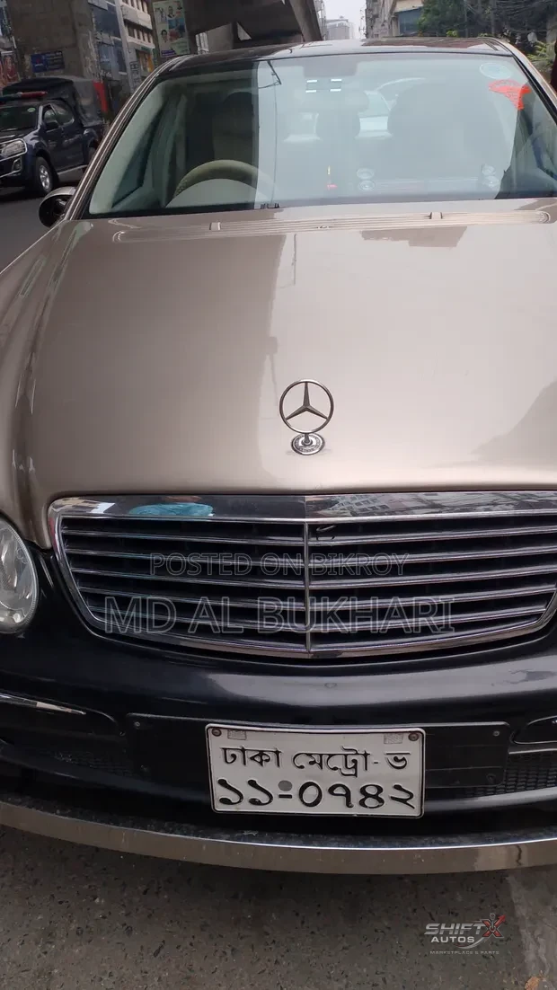 Mercedes-Benz E240 2011 Silver