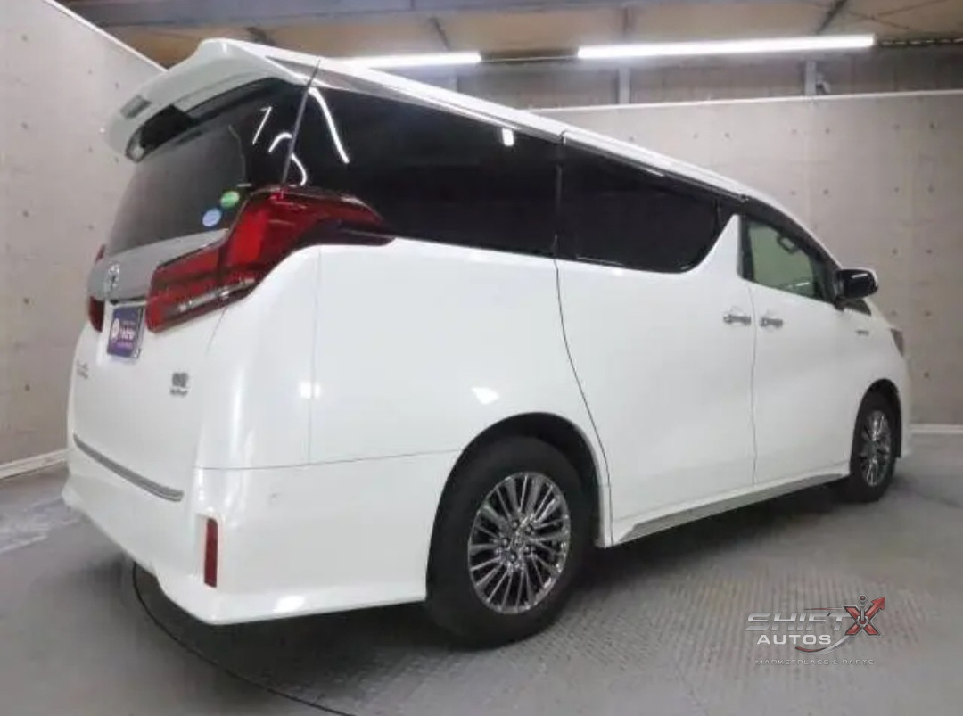 Alphard 2021 exclusive lounge