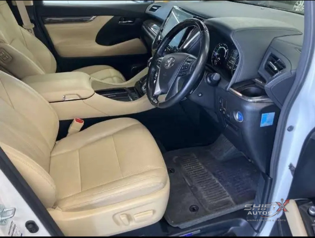 Alphard 2021 exclusive lounge