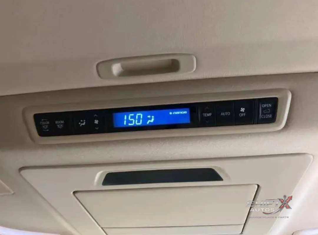 Alphard 2021 exclusive lounge