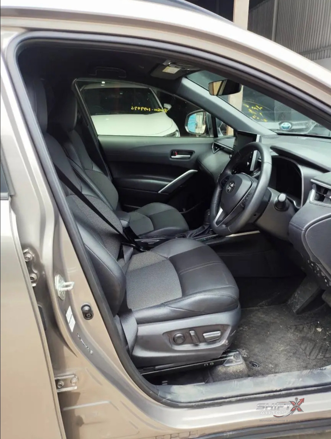 Corolla cross 2023 leather 360 CAM